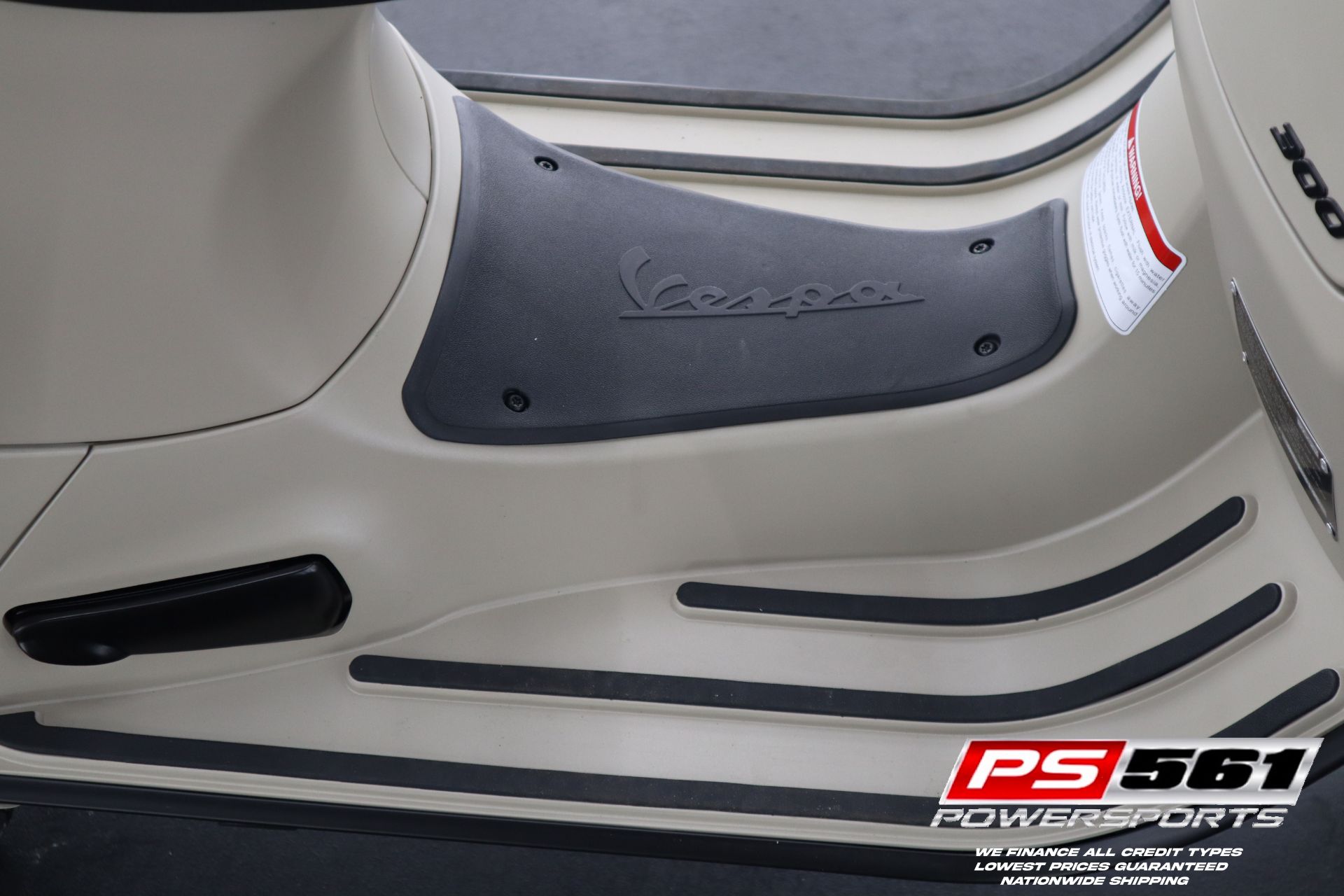2024 Vespa GTV 300 in Lake Park, Florida - Photo 5