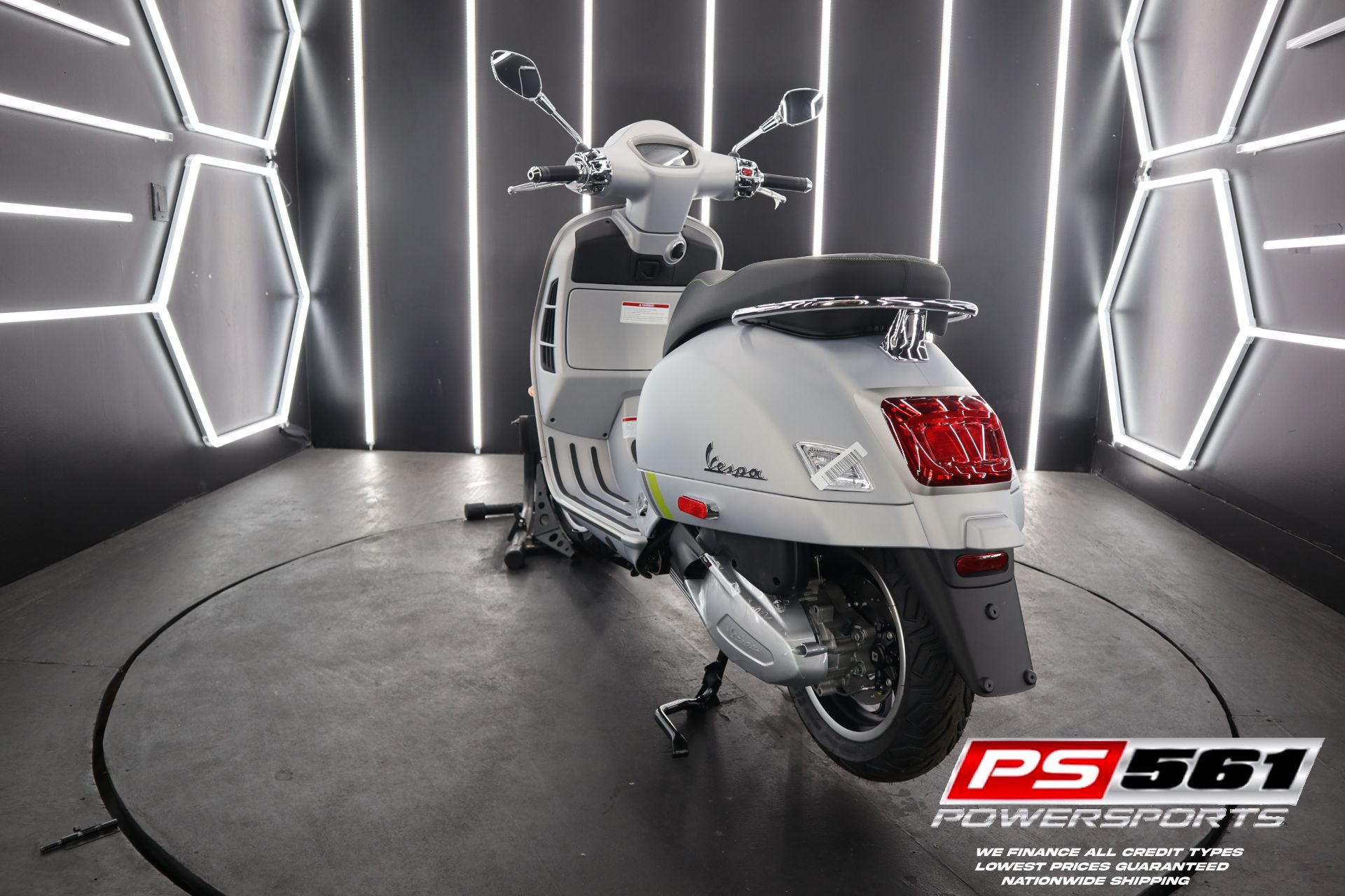 2024 Vespa GTS Super 300 Tech in Lake Park, Florida - Photo 17