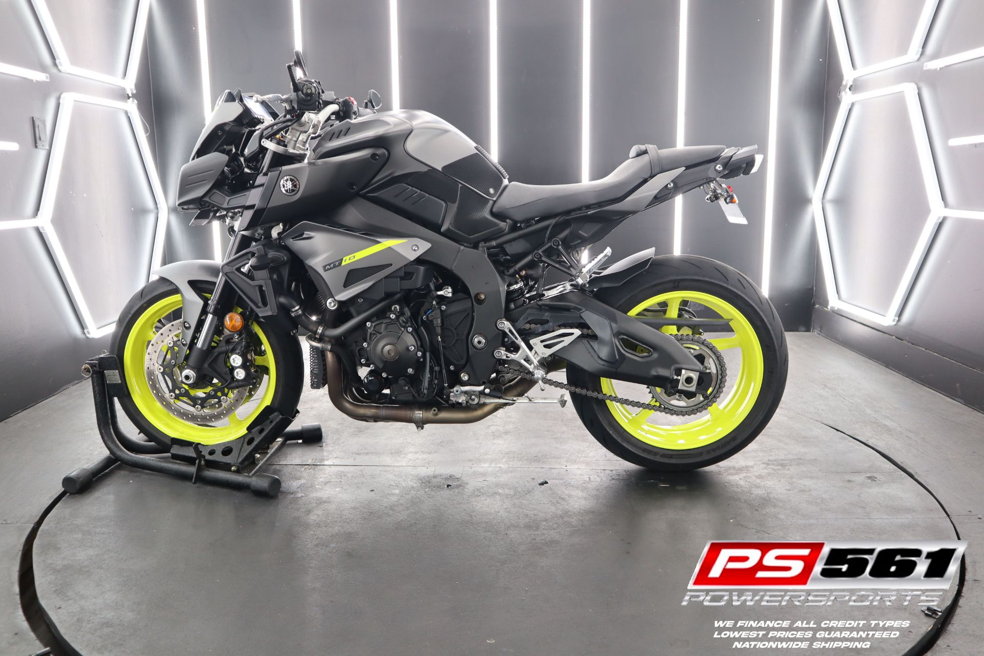 2018 Yamaha MT-10 in Lake Park, Florida - Photo 12