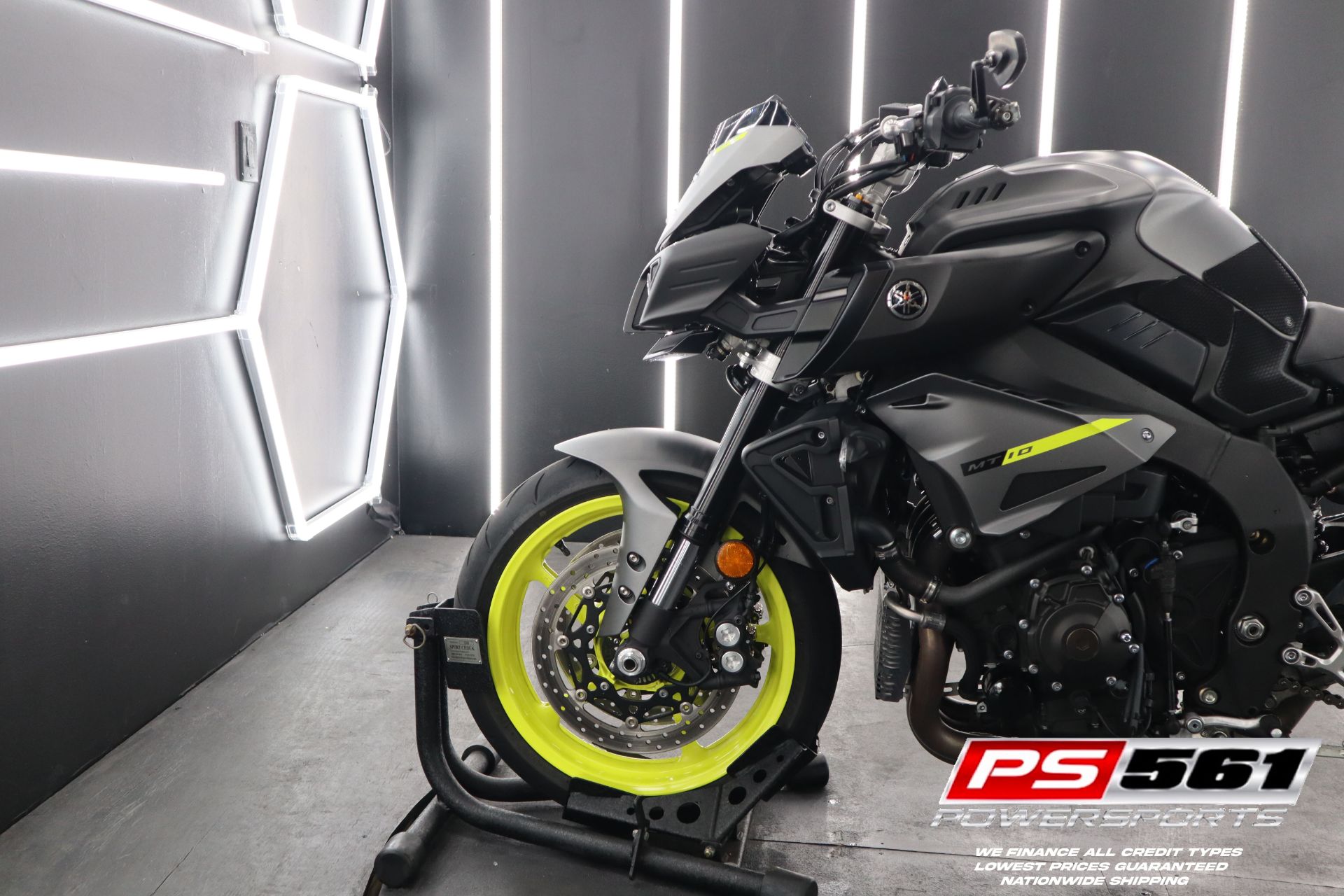 2018 Yamaha MT-10 in Lake Park, Florida - Photo 13