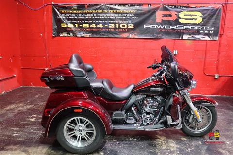 2014 Harley-Davidson Tri Glide® Ultra in Lake Park, Florida - Photo 1