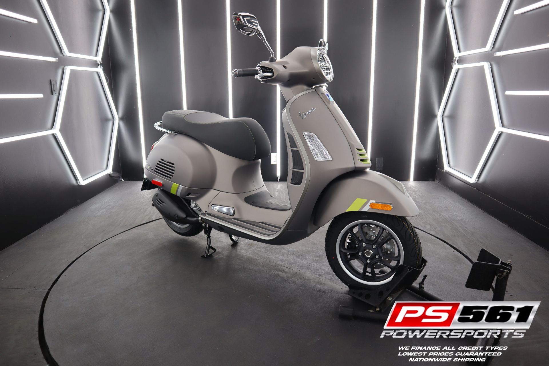 2024 Vespa GTS Super 300 Tech in Lake Park, Florida - Photo 10