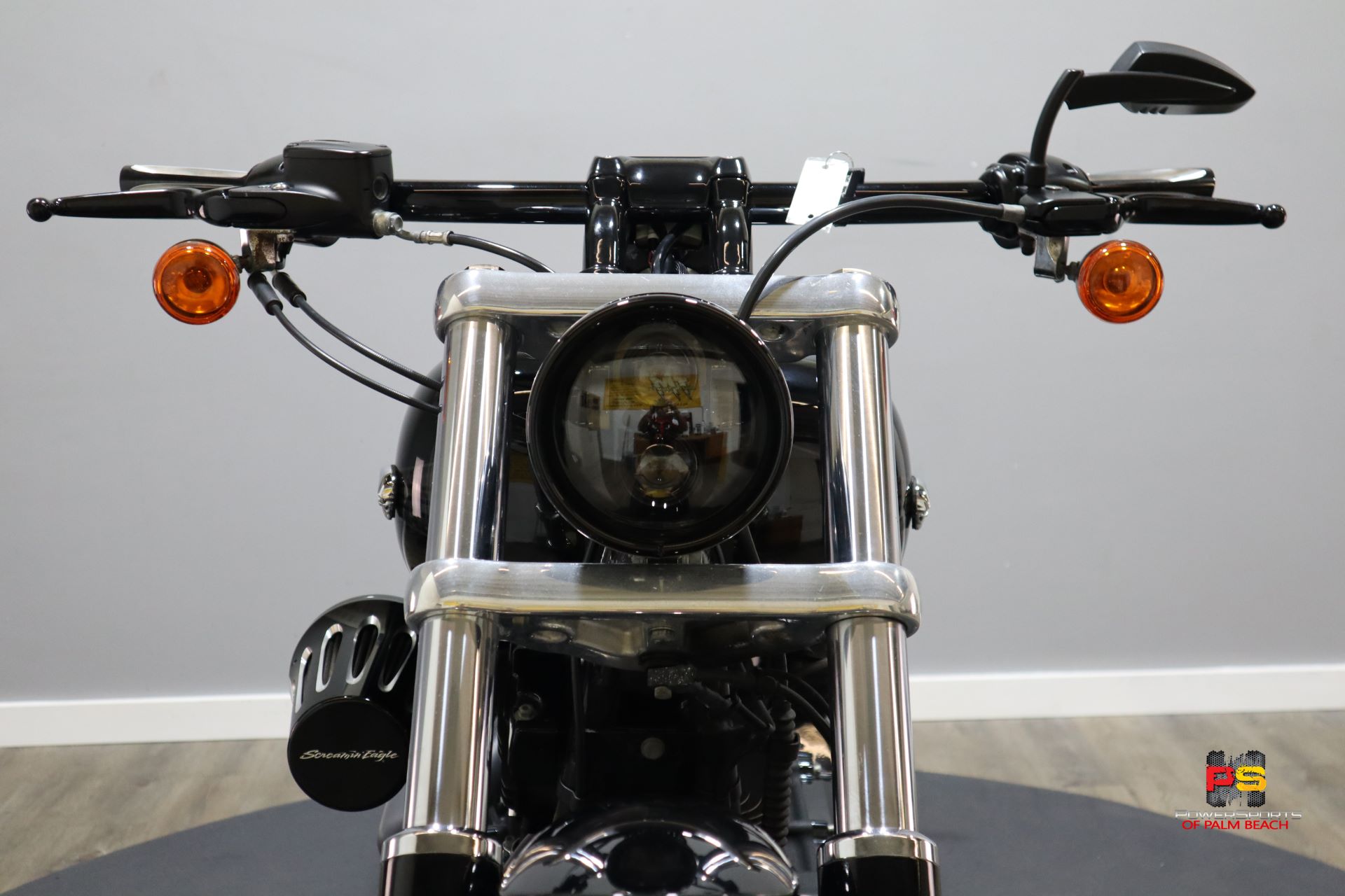 2015 Harley-Davidson Breakout® in Lake Park, Florida - Photo 3