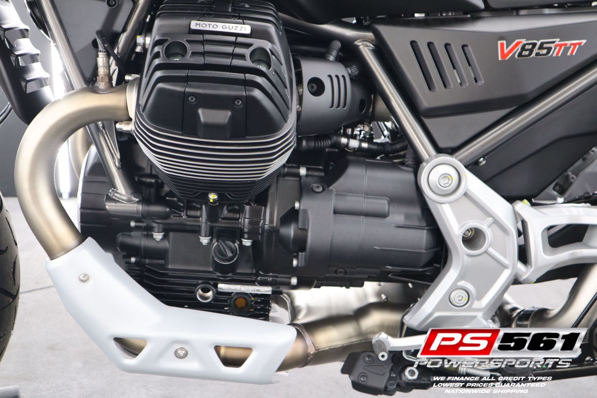 2023 Moto Guzzi V85 TT in Lake Park, Florida - Photo 30