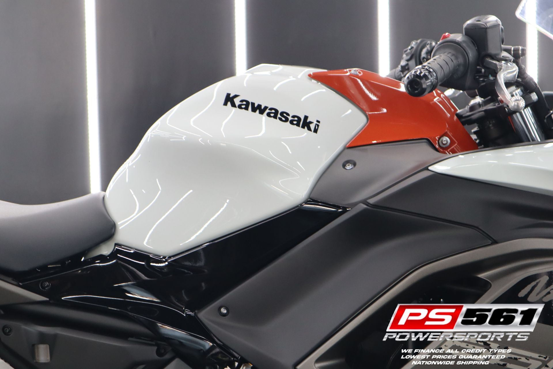 2023 Kawasaki Ninja 650 KRT Edition in Lake Park, Florida - Photo 5