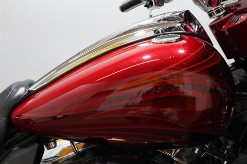 2016 Harley-Davidson CVO™ Street Glide® in Lake Park, Florida - Photo 33
