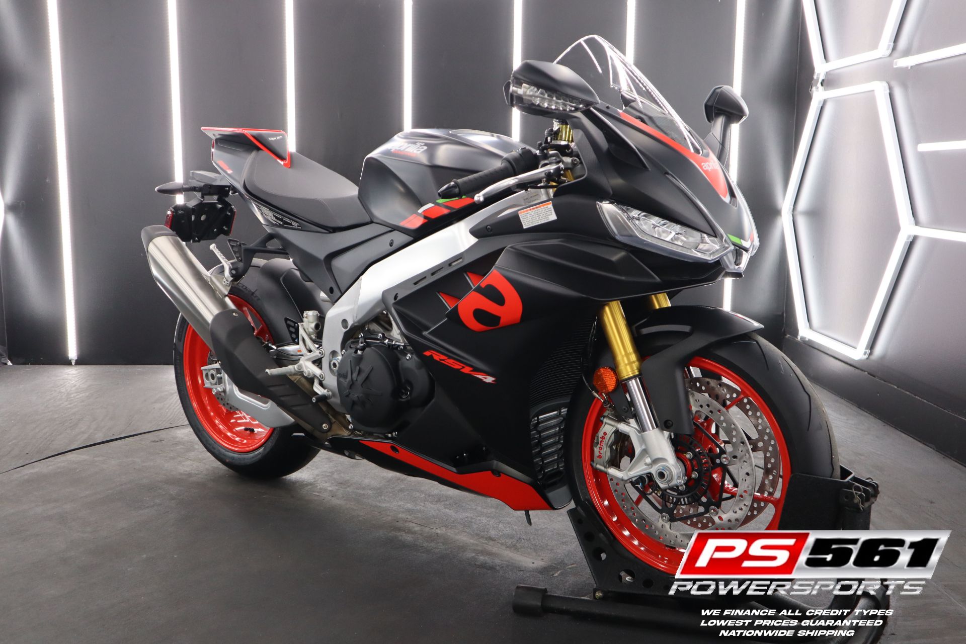 2024 Aprilia RSV4 1100 in Lake Park, Florida - Photo 16