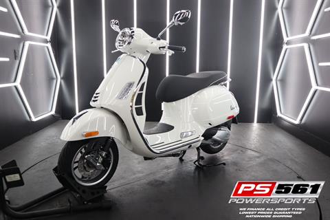 2024 Vespa GTS Super 300 in Lake Park, Florida - Photo 10