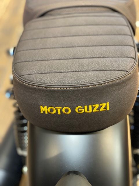 2022 Moto Guzzi V9 Bobber Centenario E5 in Idaho Falls, Idaho - Photo 10