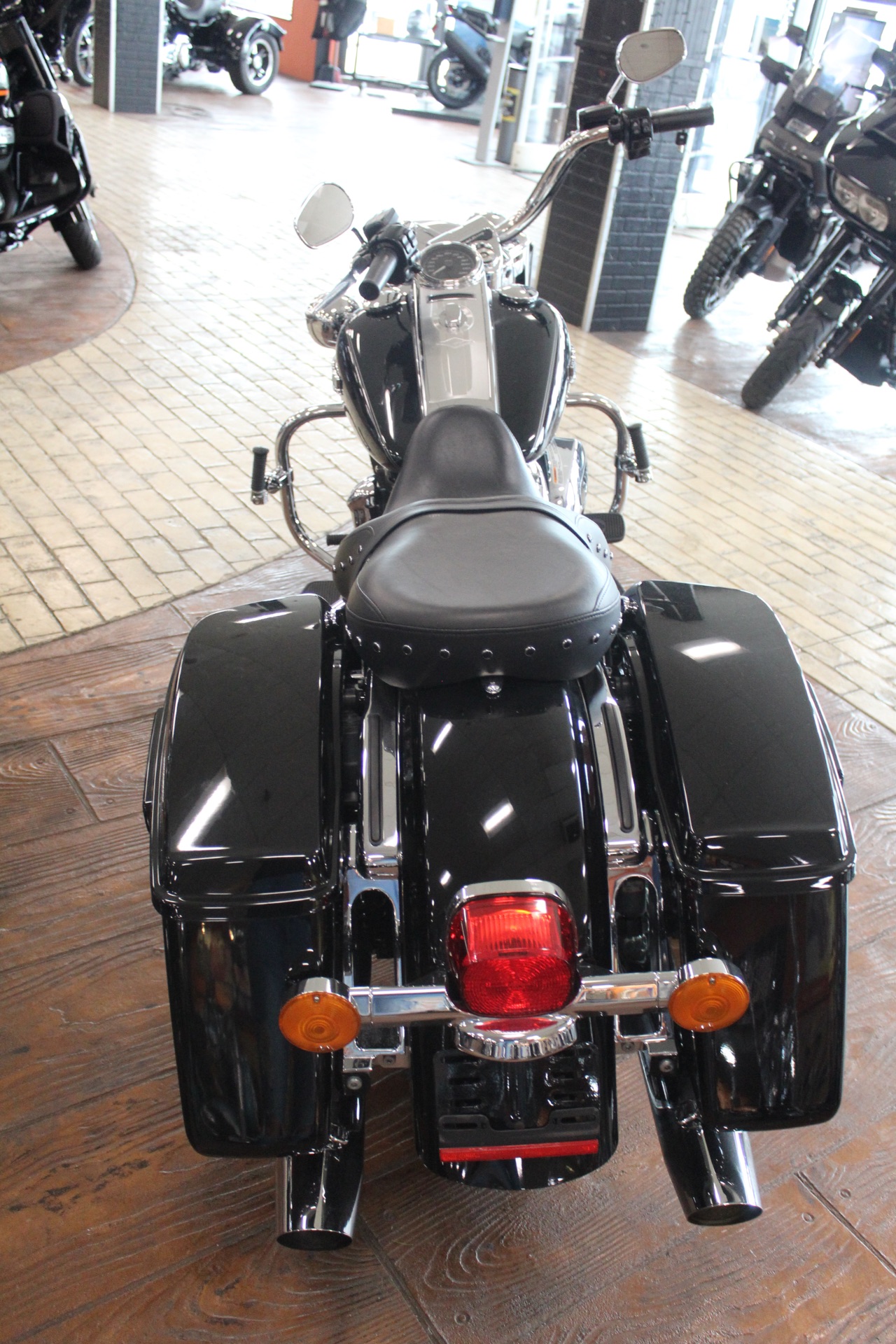 2007 Harley-Davidson FLHRC Road King® Classic Patriot Special Edition in Marion, Illinois - Photo 4