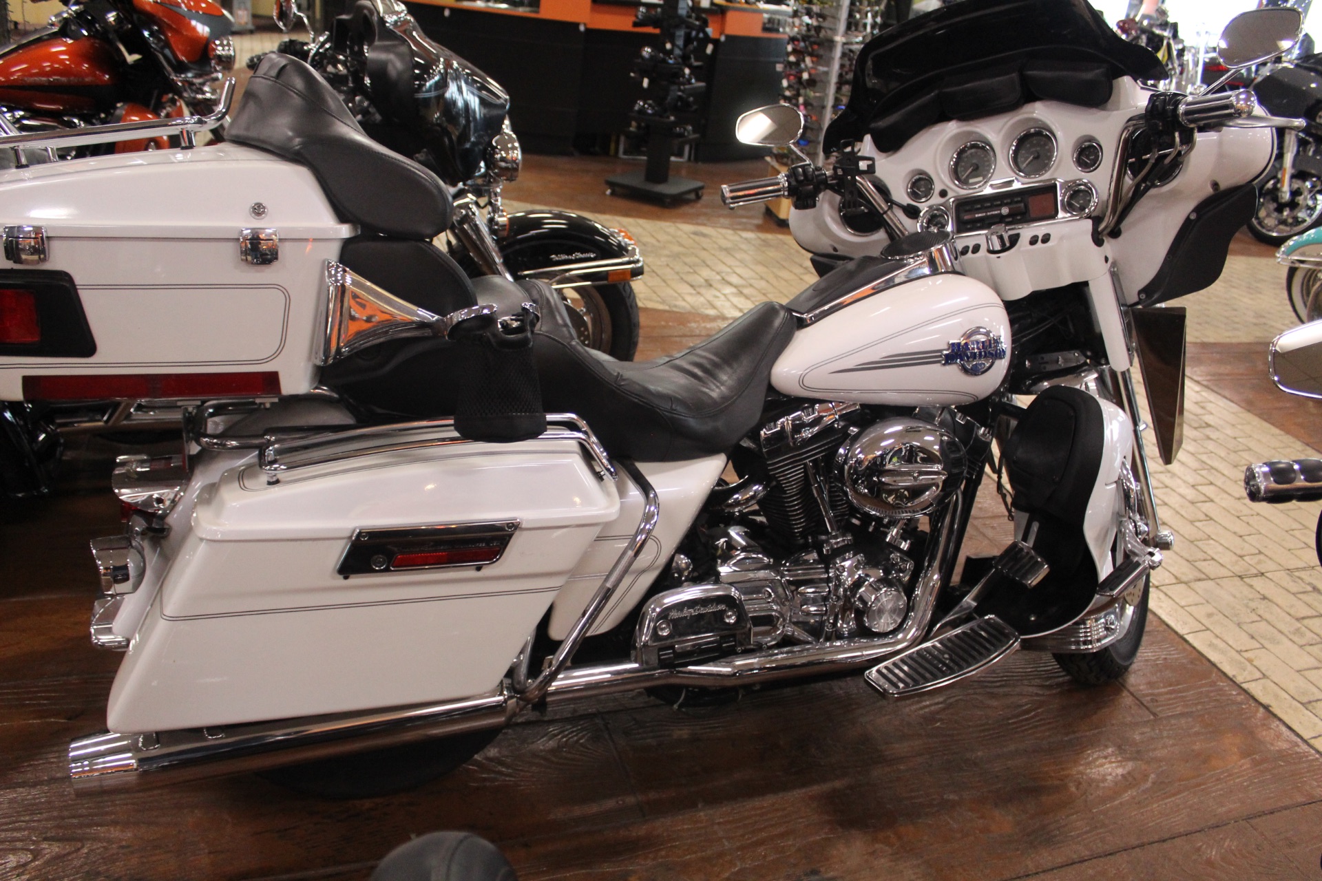 2012 Harley-Davidson Ultra Classic® Electra Glide® in Marion, Illinois - Photo 2