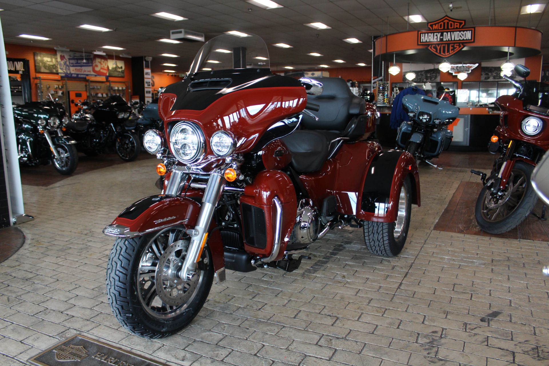 2024 Harley-Davidson Tri Glide® Ultra in Marion, Illinois - Photo 3