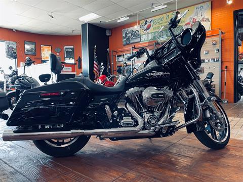 2016 Harley-Davidson Street Glide Special in Marion, Illinois - Photo 4