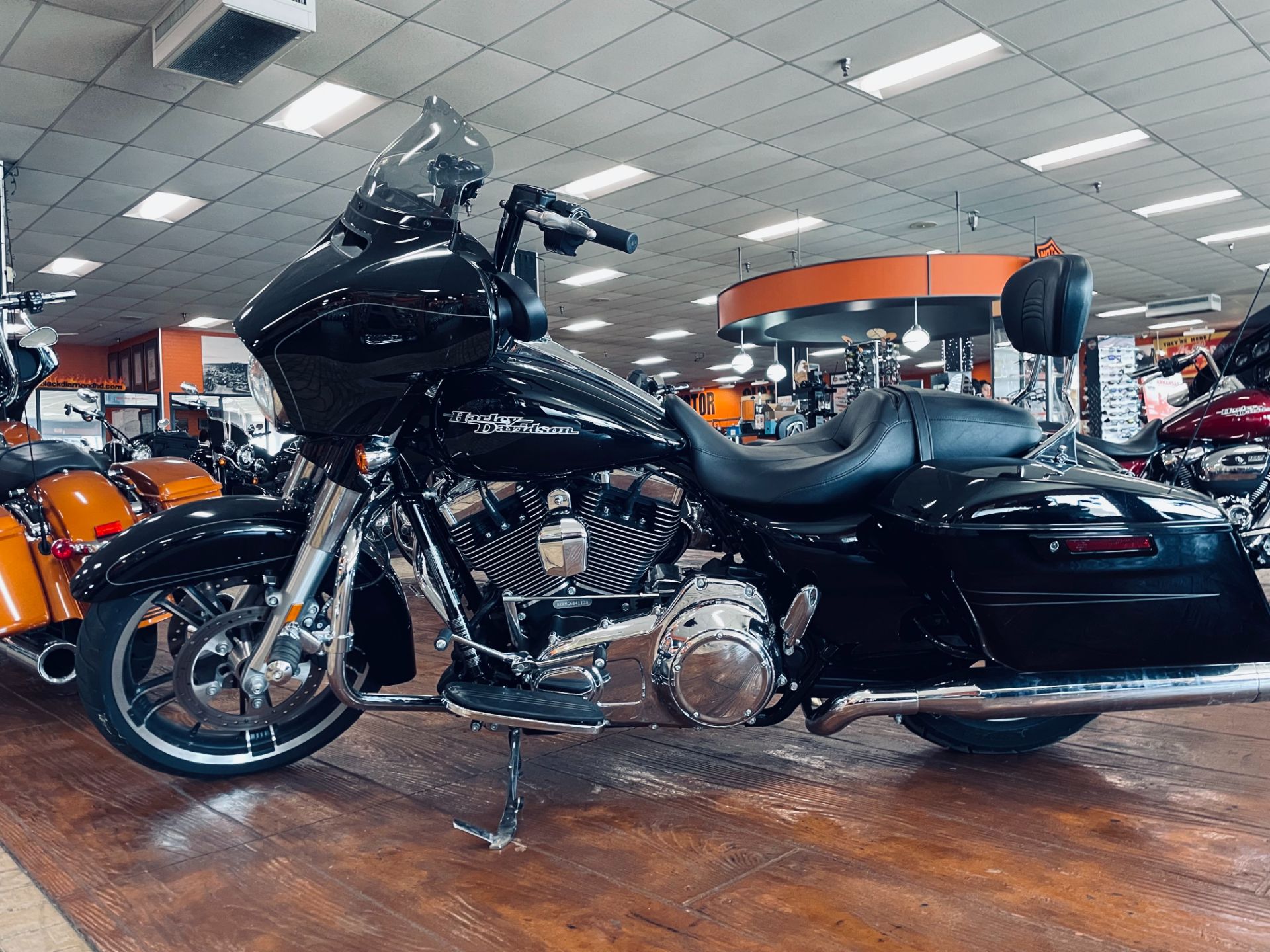 2016 Harley-Davidson Street Glide Special in Marion, Illinois - Photo 3
