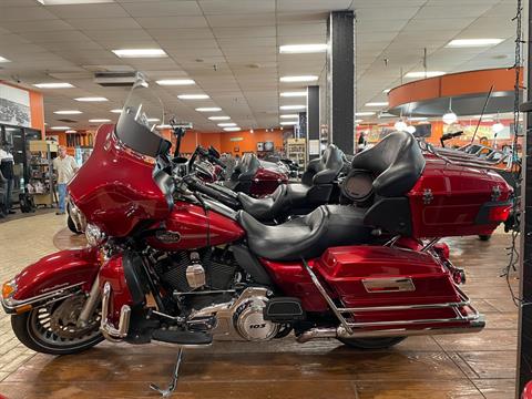 2013 Harley-Davidson Ultra Classic Electra Glide in Marion, Illinois - Photo 2