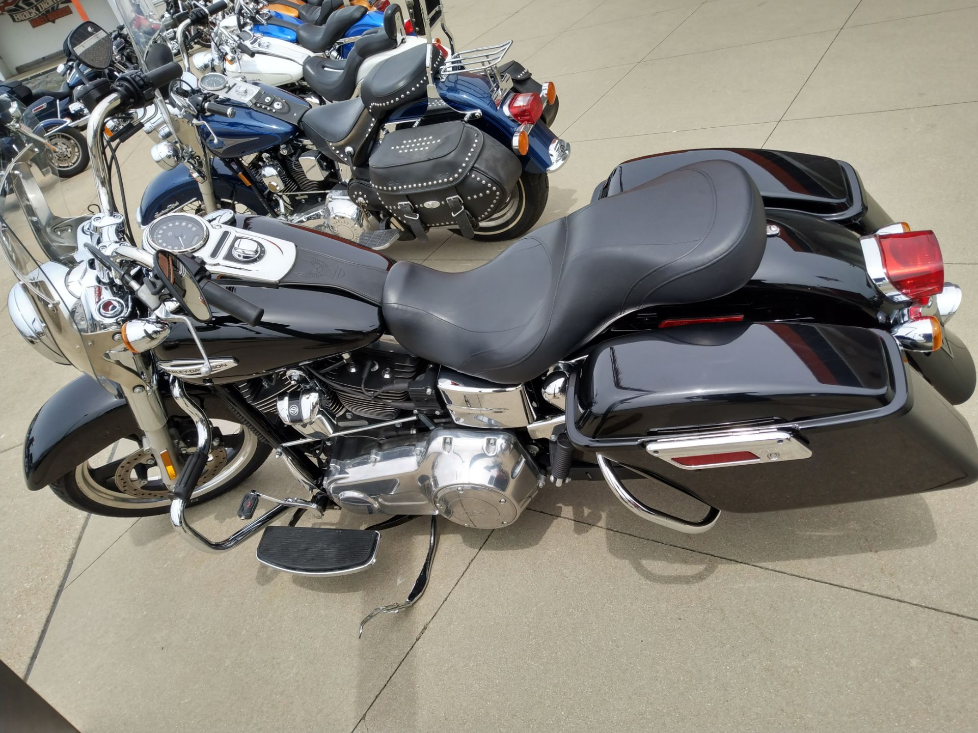 2016 Harley-Davidson FLD103 in Marion, Illinois - Photo 2