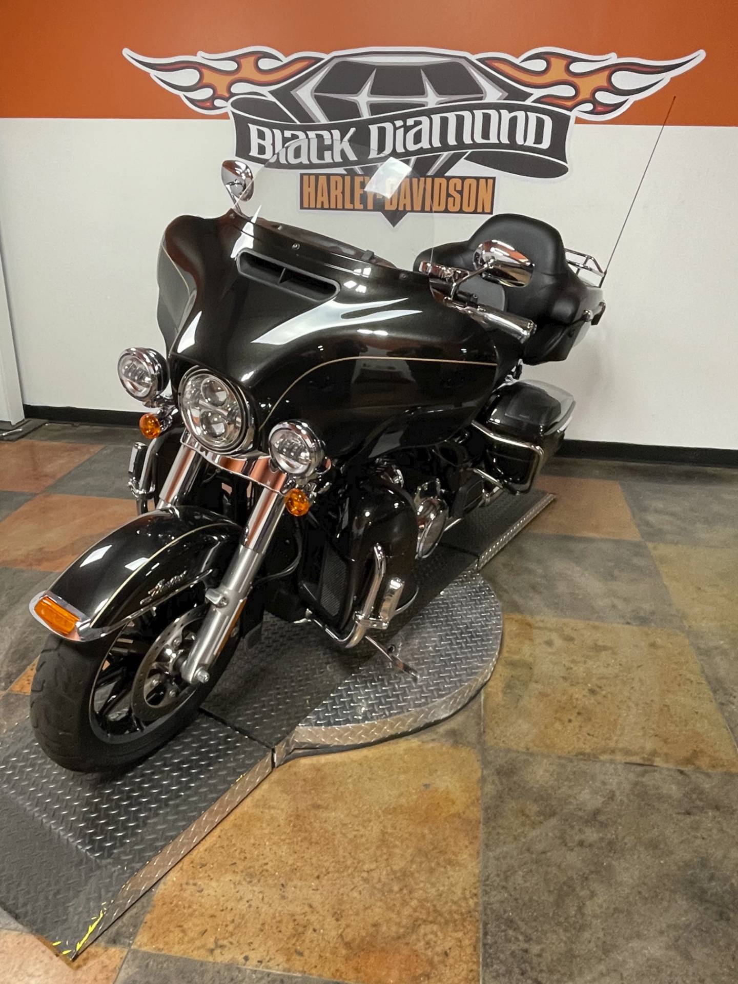 2017 Harley-Davidson Ultra Limited in Marion, Illinois - Photo 4