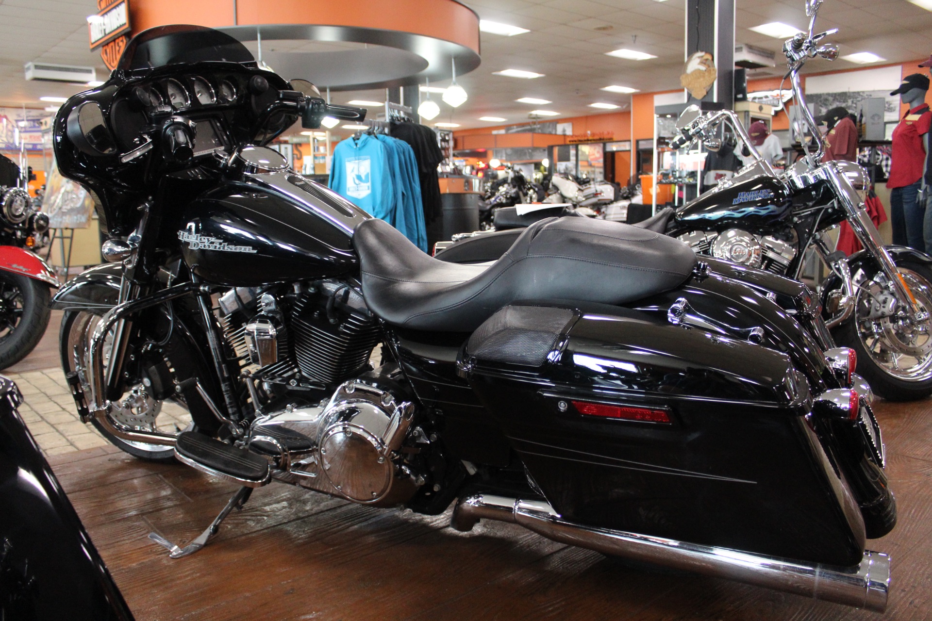 2015 Harley-Davidson Street Glide® Special in Marion, Illinois - Photo 4
