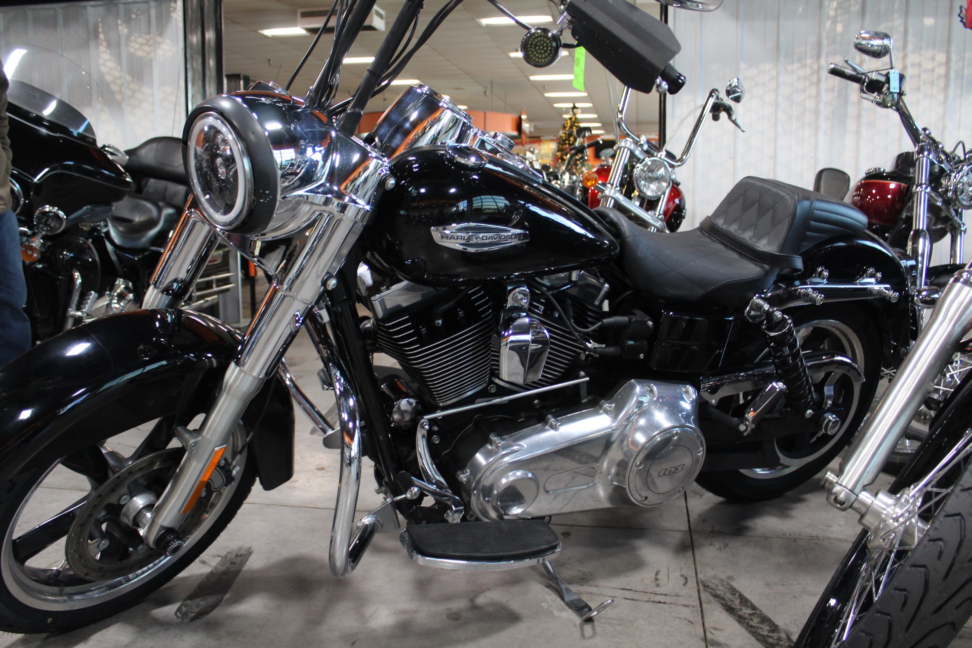 2012 Harley-Davidson FLD103 in Marion, Illinois - Photo 5