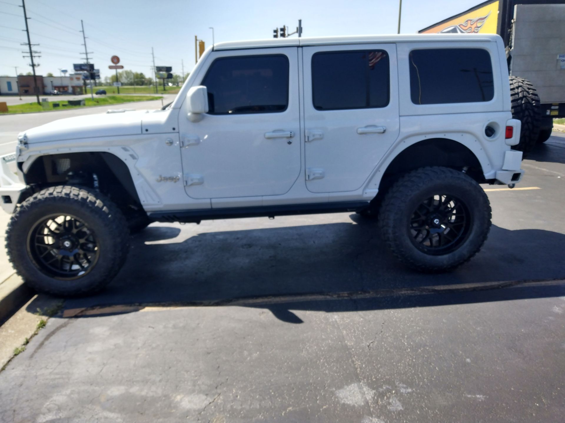 2018 Jeep WRANGLER UNLIMITED in Marion, Illinois - Photo 4