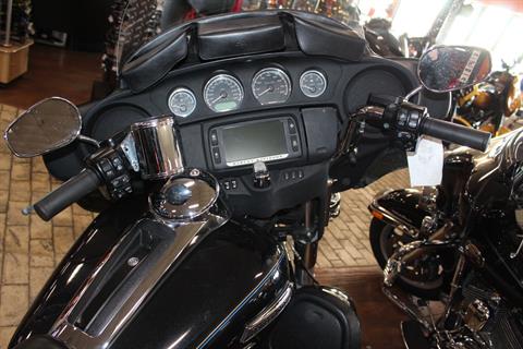 2008 Harley-Davidson Ultra Classic® Electra Glide® in Marion, Illinois - Photo 4