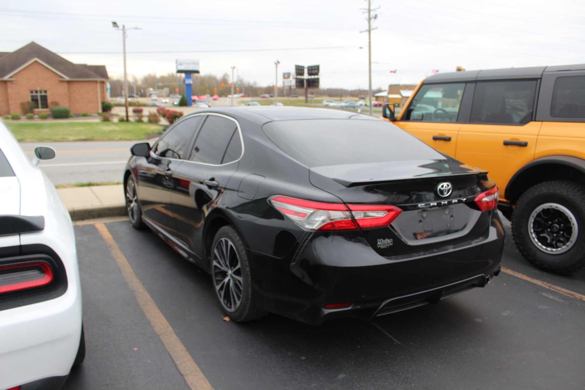 2018 Toyota Camry in Marion, Illinois - Photo 2