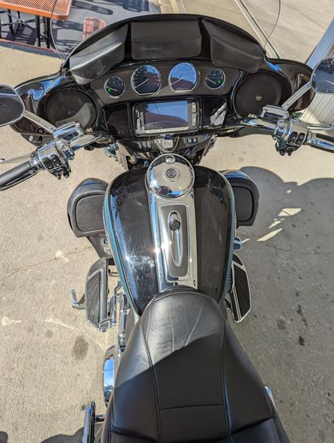 2015 Harley-Davidson CVO™ Limited in Marion, Illinois - Photo 10
