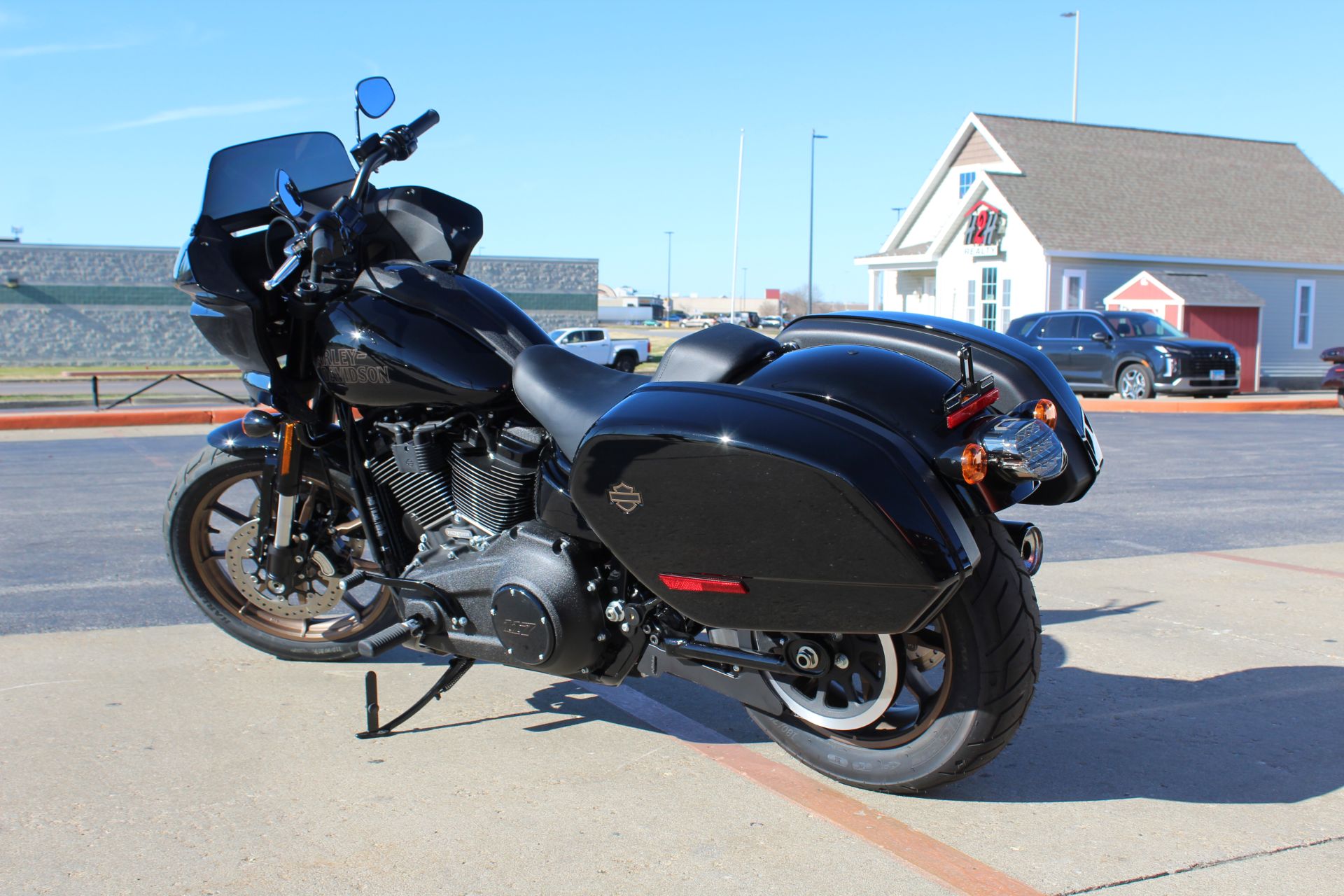 2023 Harley-Davidson Low Rider® ST in Marion, Illinois - Photo 6