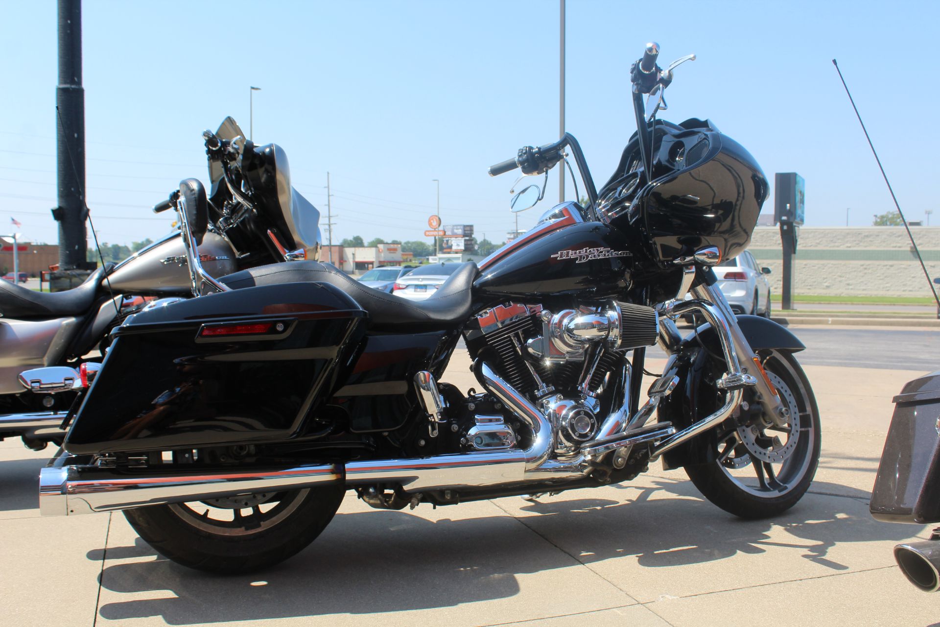 2016 Harley-Davidson Road Glide® Special in Marion, Illinois - Photo 1