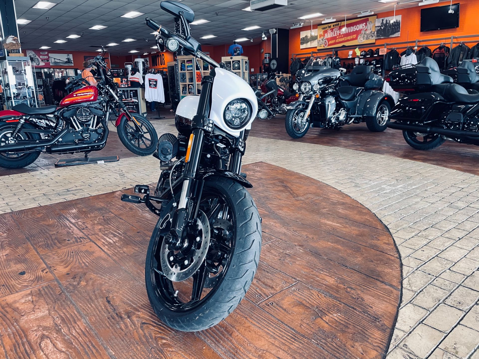 2017 Harley-Davidson Breakout in Marion, Illinois - Photo 19