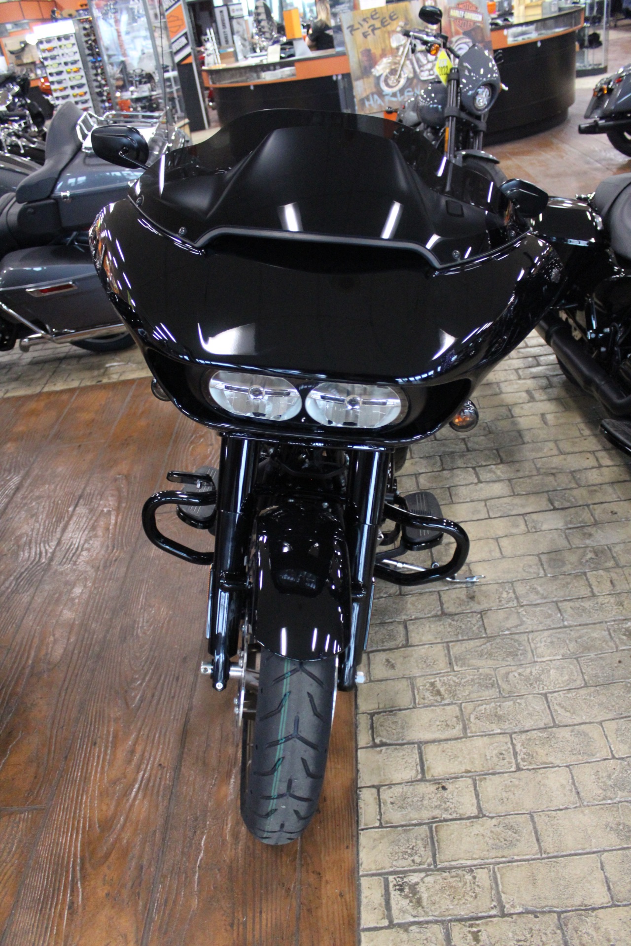 2023 Harley-Davidson Road Glide® ST in Marion, Illinois - Photo 6