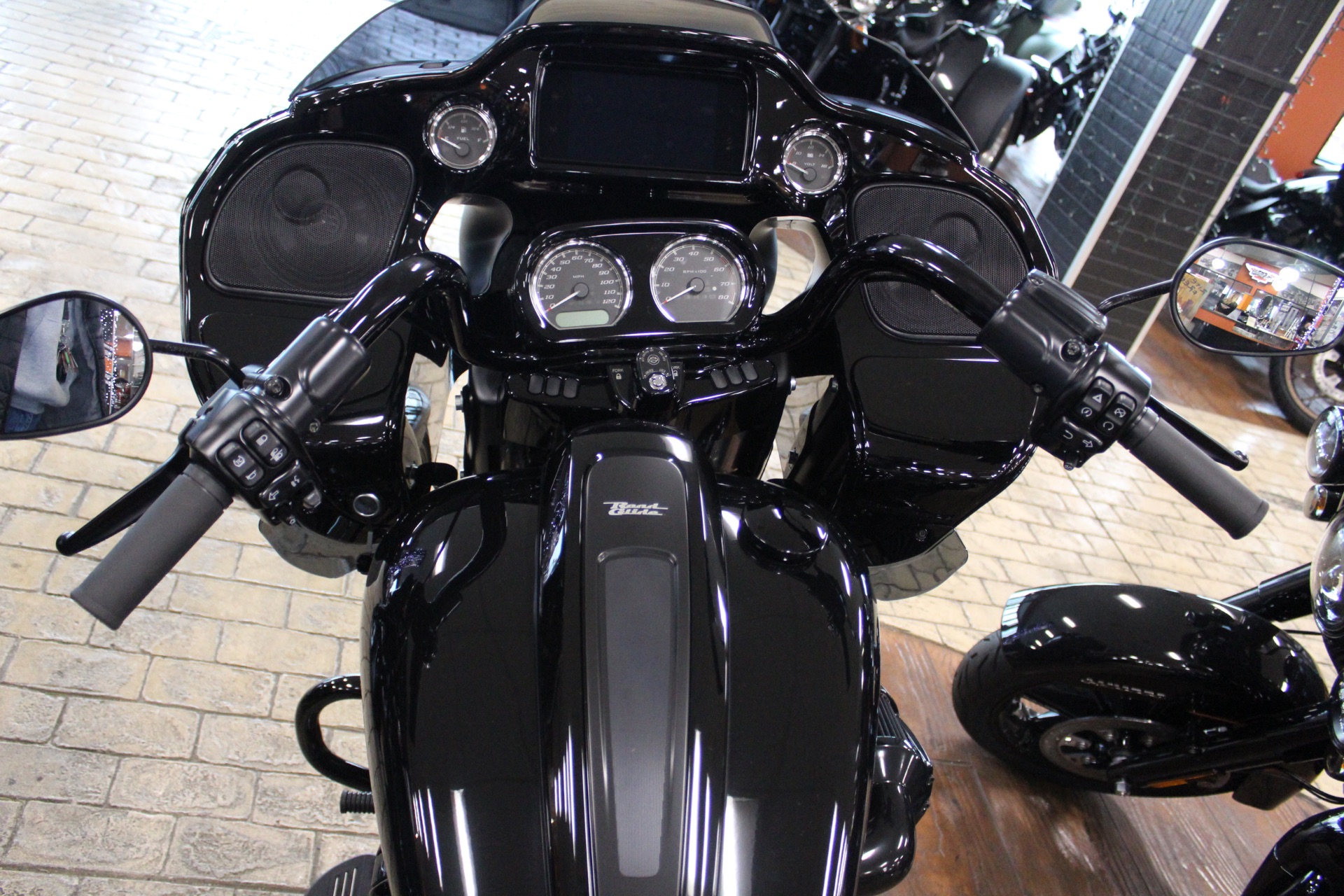2023 Harley-Davidson FLTRXST in Marion, Illinois - Photo 6