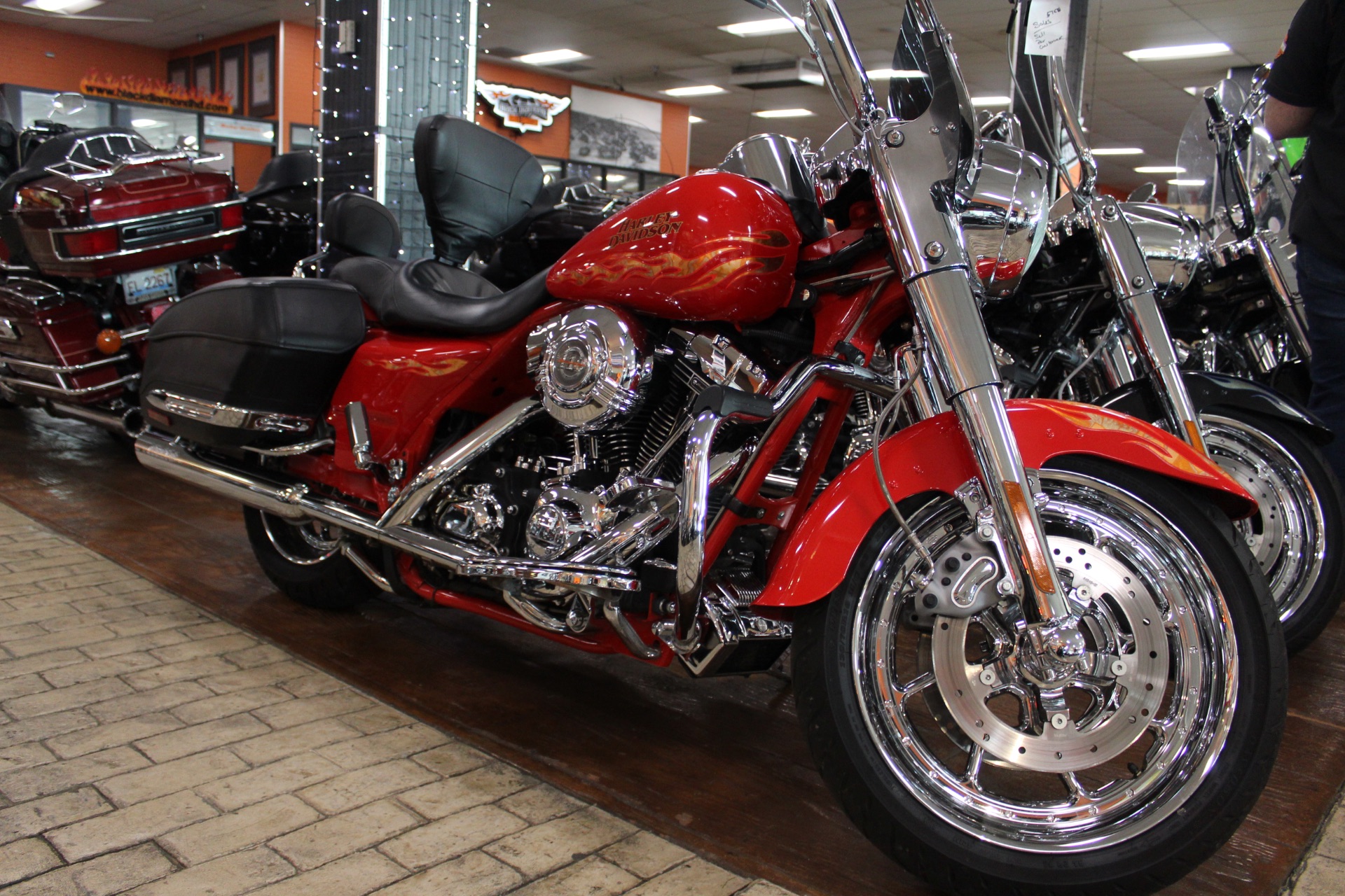 2007 Harley-Davidson FLHRSE3 in Marion, Illinois - Photo 2