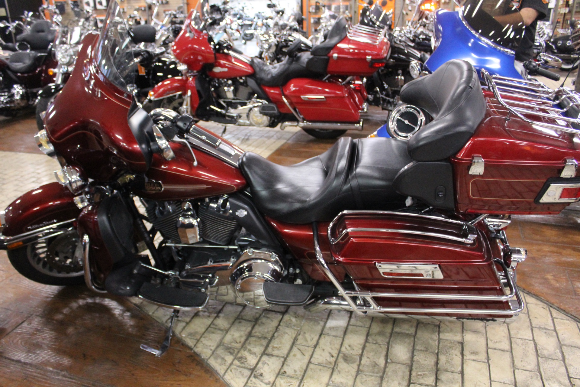2010 Harley-Davidson FLHTCU in Marion, Illinois - Photo 3