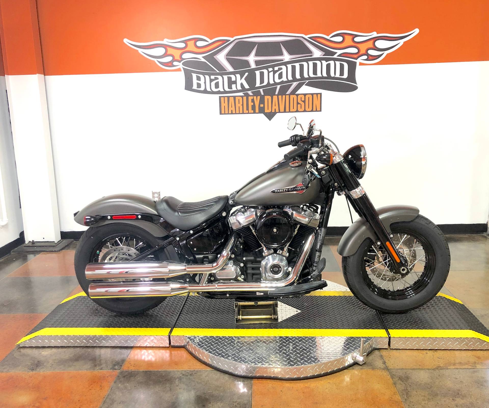 used softail slim