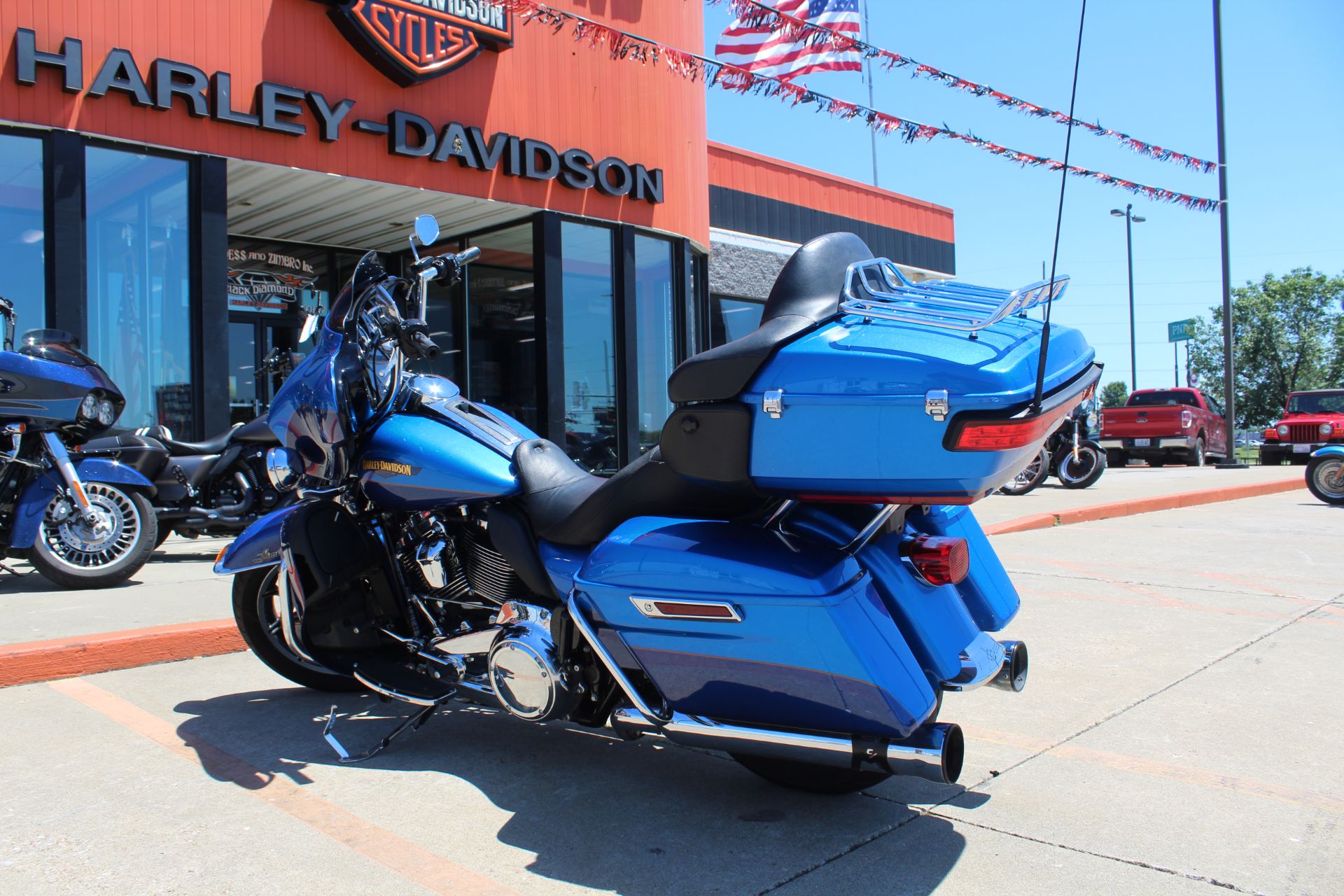 2017 Harley-Davidson Ultra Limited Low in Marion, Illinois - Photo 4