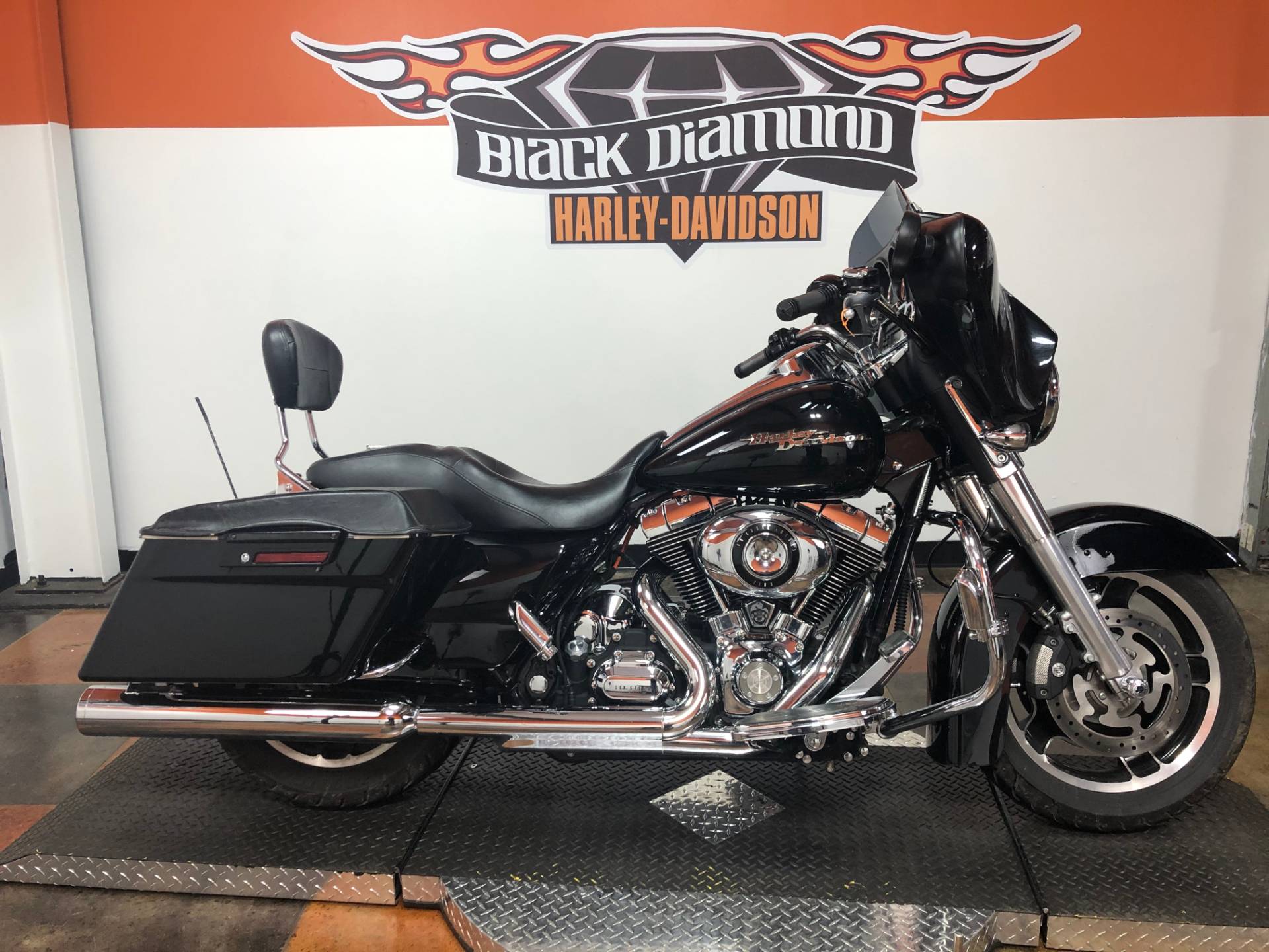 2009 street glide accessories