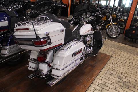2009 Harley-Davidson Road King®  - Shrine in Marion, Illinois - Photo 3