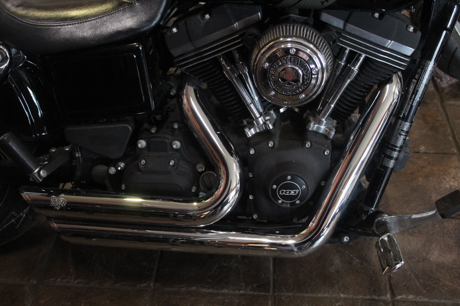 2014 Harley-Davidson Dyna® Fat Bob® in Marion, Illinois - Photo 2