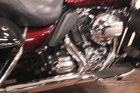 2010 Harley-Davidson Electra Glide® Ultra Limited in Marion, Illinois - Photo 3