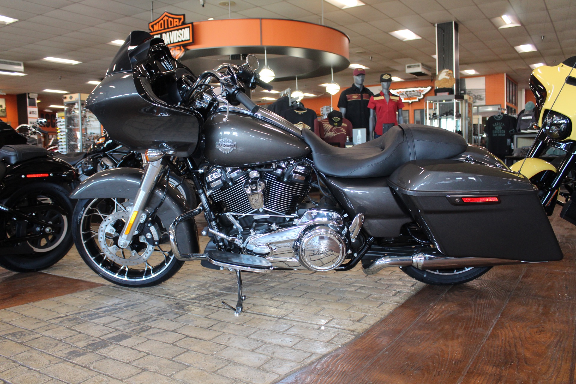 2023 Harley-Davidson Road Glide® Special in Marion, Illinois - Photo 5