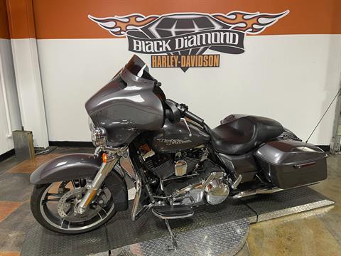2015 Harley-Davidson Street Glide® Special in Marion, Illinois - Photo 3