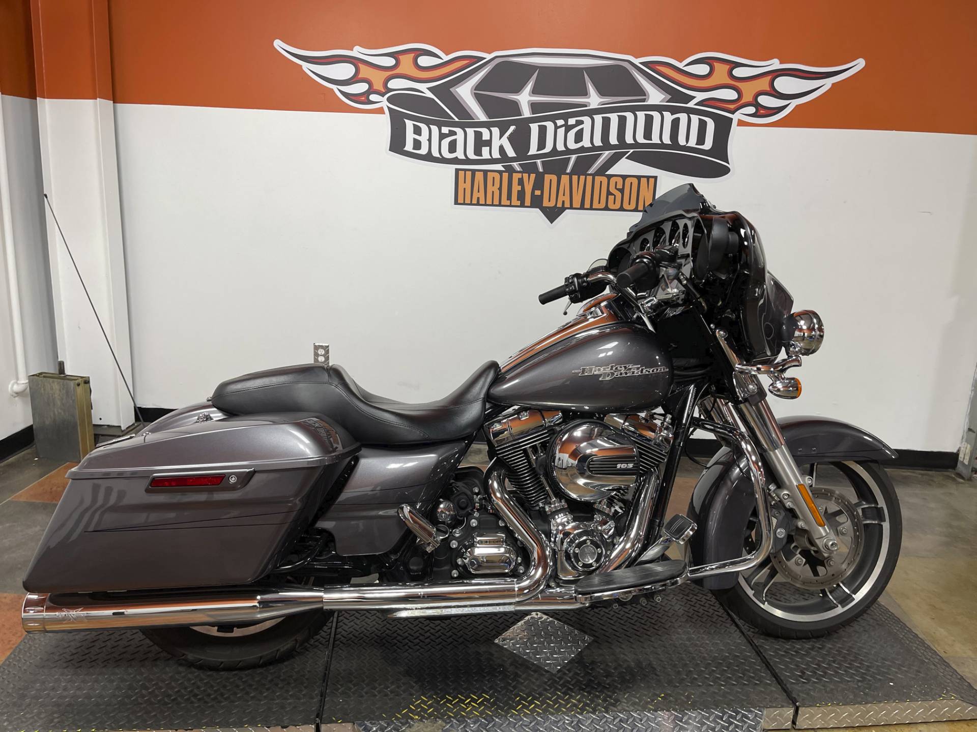 Used 2015 Harley Davidson Street Glide Special Charcoal Pearl Motorcycles In Marion Il U664775