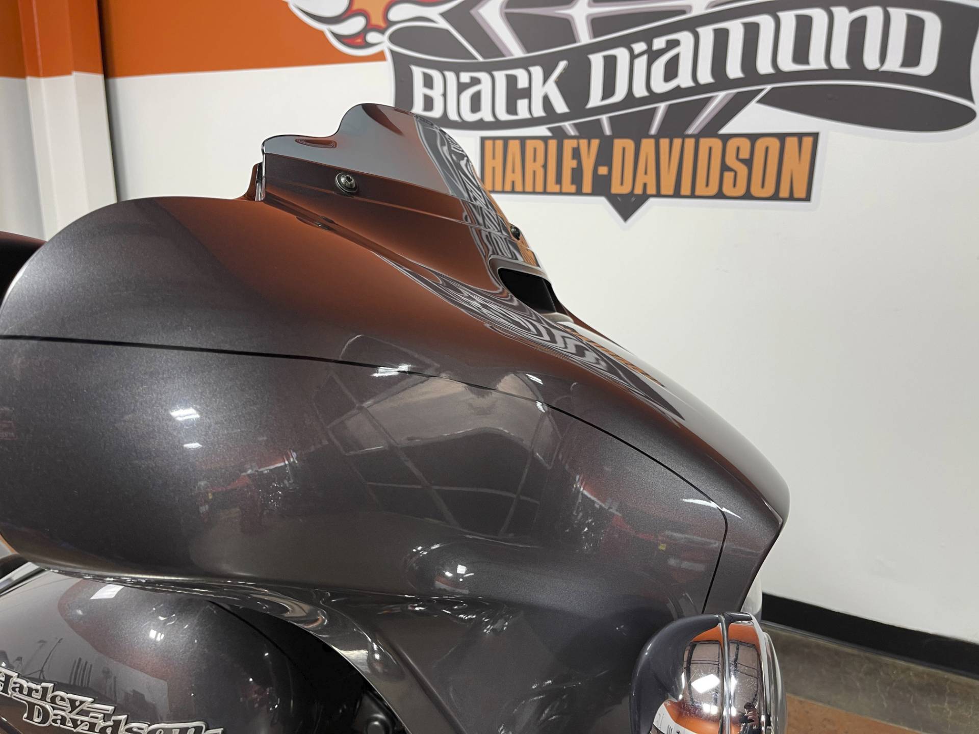 2015 Harley-Davidson Street Glide® Special in Marion, Illinois - Photo 5