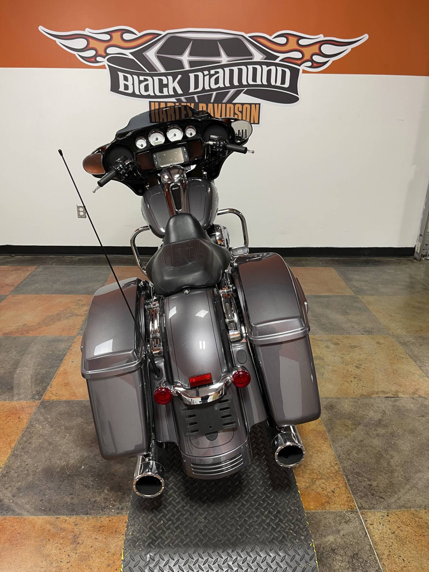 2015 Harley-Davidson Street Glide® Special in Marion, Illinois - Photo 7