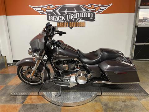 2015 Harley-Davidson Street Glide® Special in Marion, Illinois - Photo 9