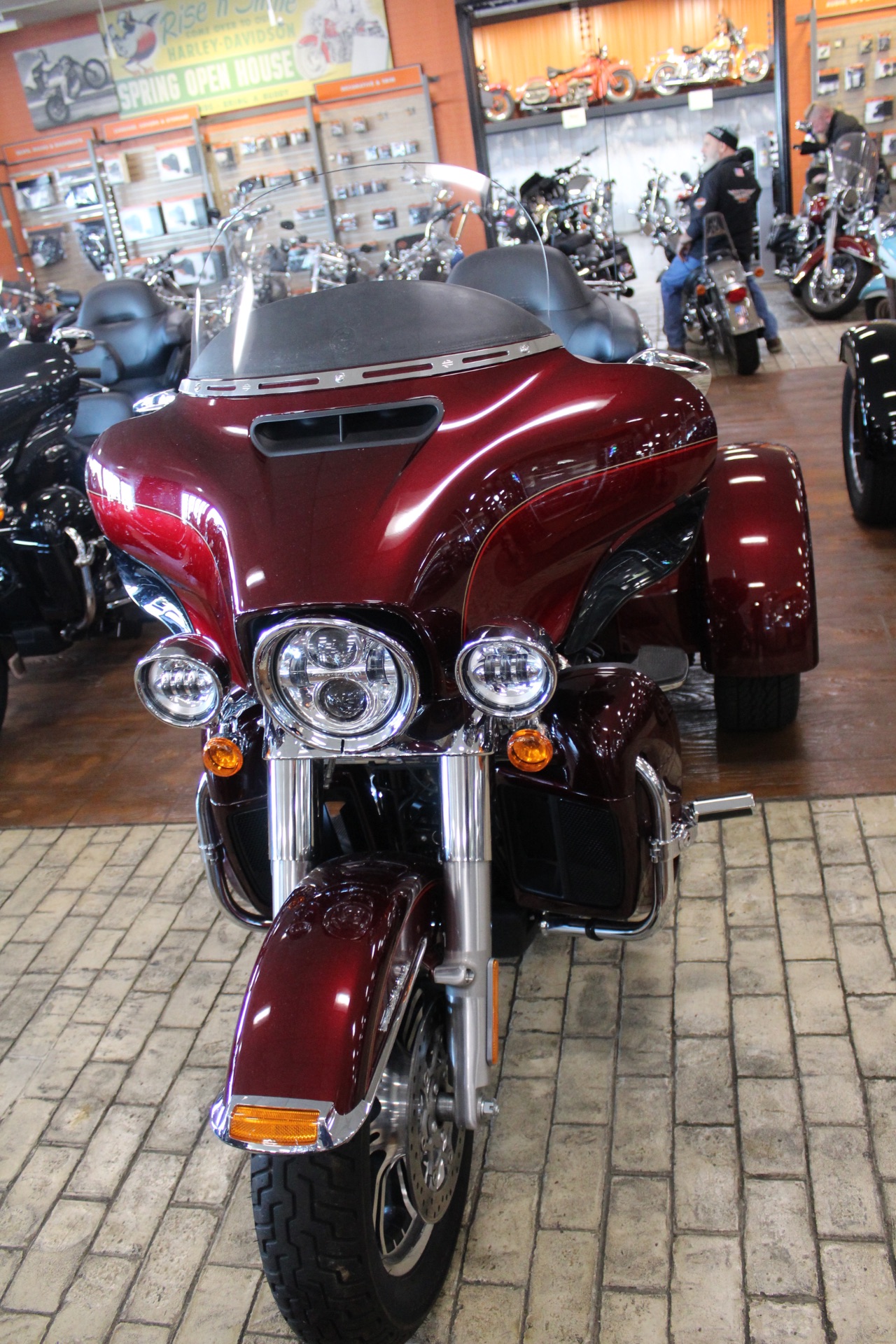 2021 Harley-Davidson FLHTCUTG in Marion, Illinois - Photo 4