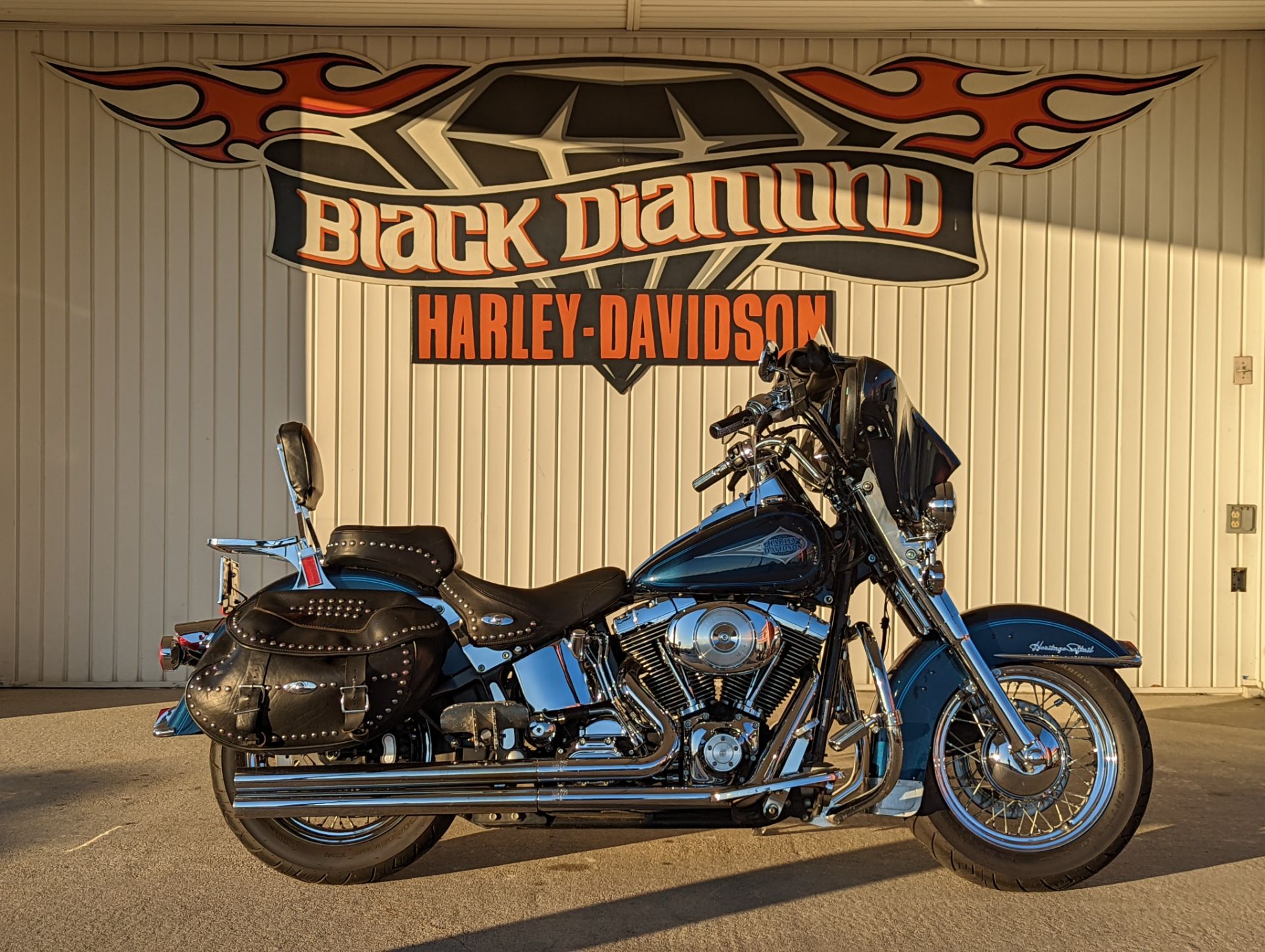 2001 Harley-Davidson FLSTC/FLSTCI Heritage Softail® Classic in Marion, Illinois - Photo 1