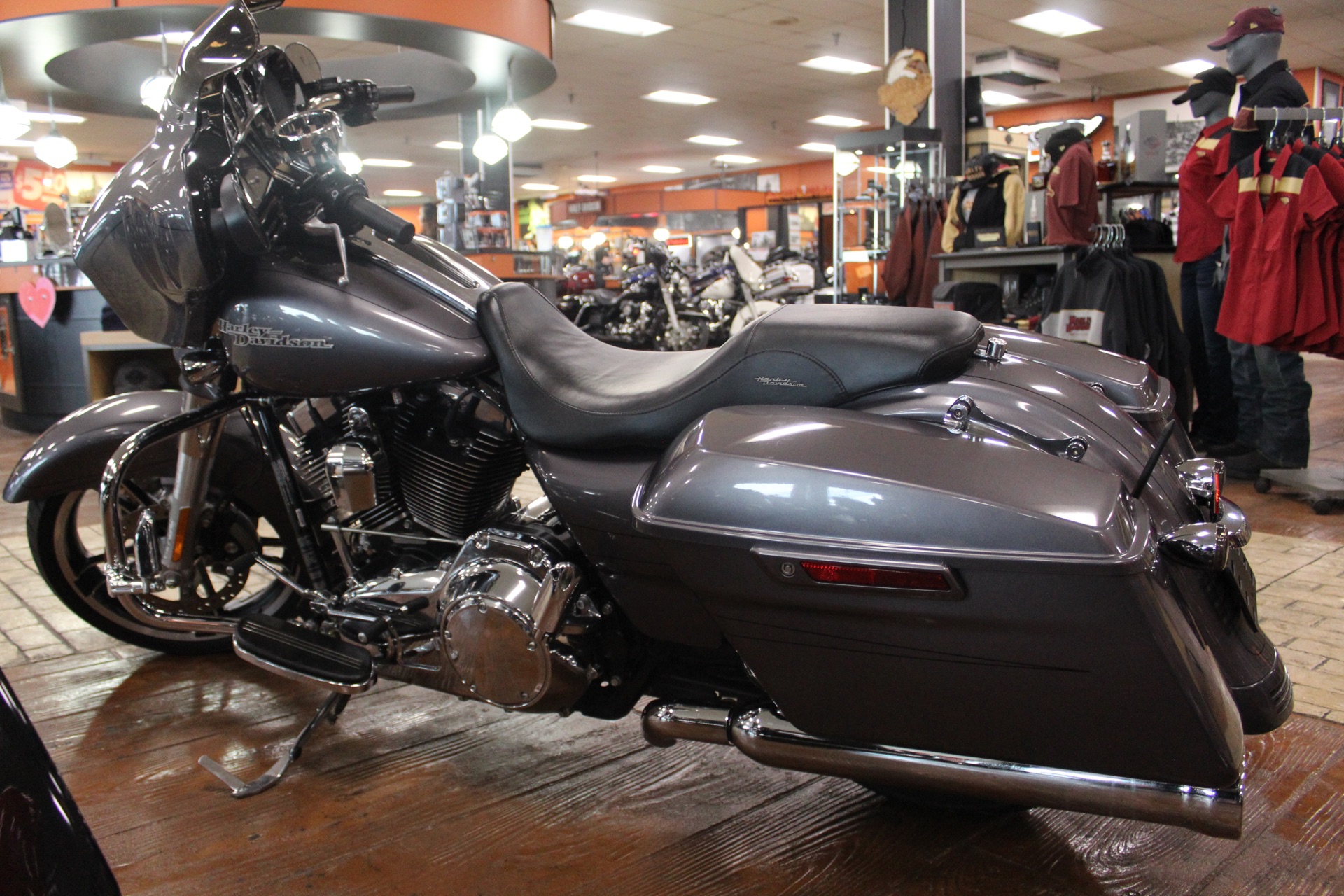 2019 Harley-Davidson Street Glide® Special in Marion, Illinois - Photo 4