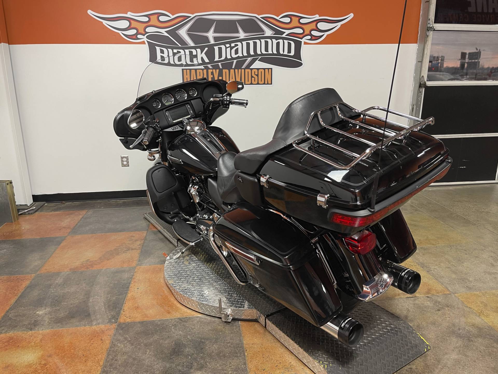 2018 Harley-Davidson Electra Glide® Ultra Classic® in Marion, Illinois - Photo 13